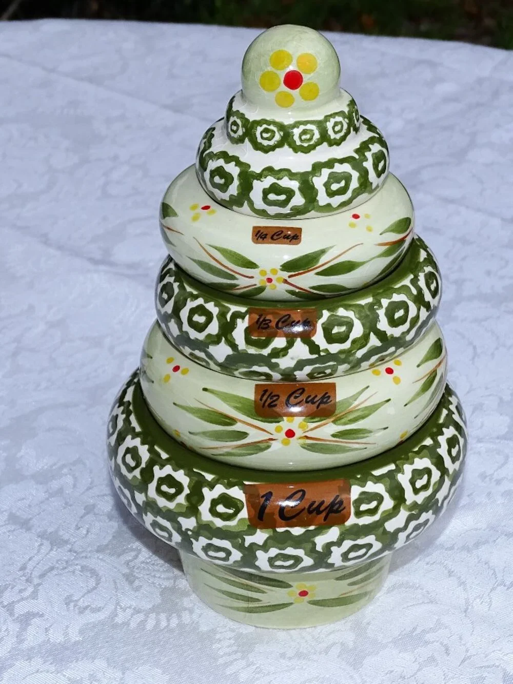 Temptations Stacking measuring Cups